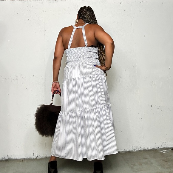 Chic Striped High Low Dress in White and Gray, XL Fits M/L - Picture 3 of 10